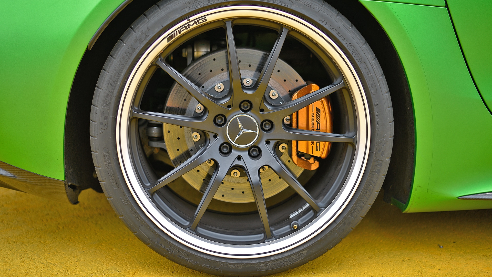 Mercedes Benz AMG GT 2017 R Exterior